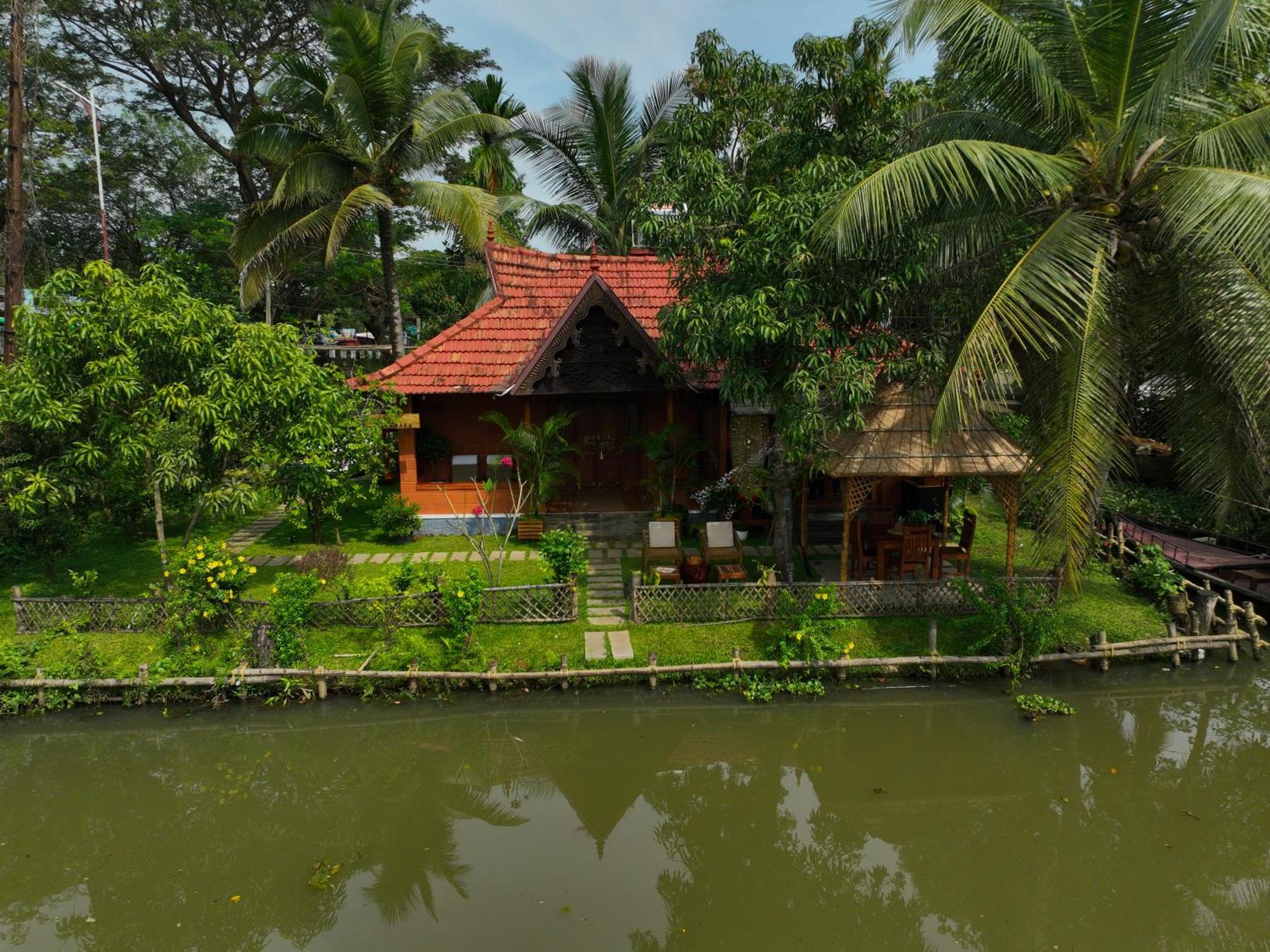 Gasthaus Little Chembaka Kumarakom Exterior foto