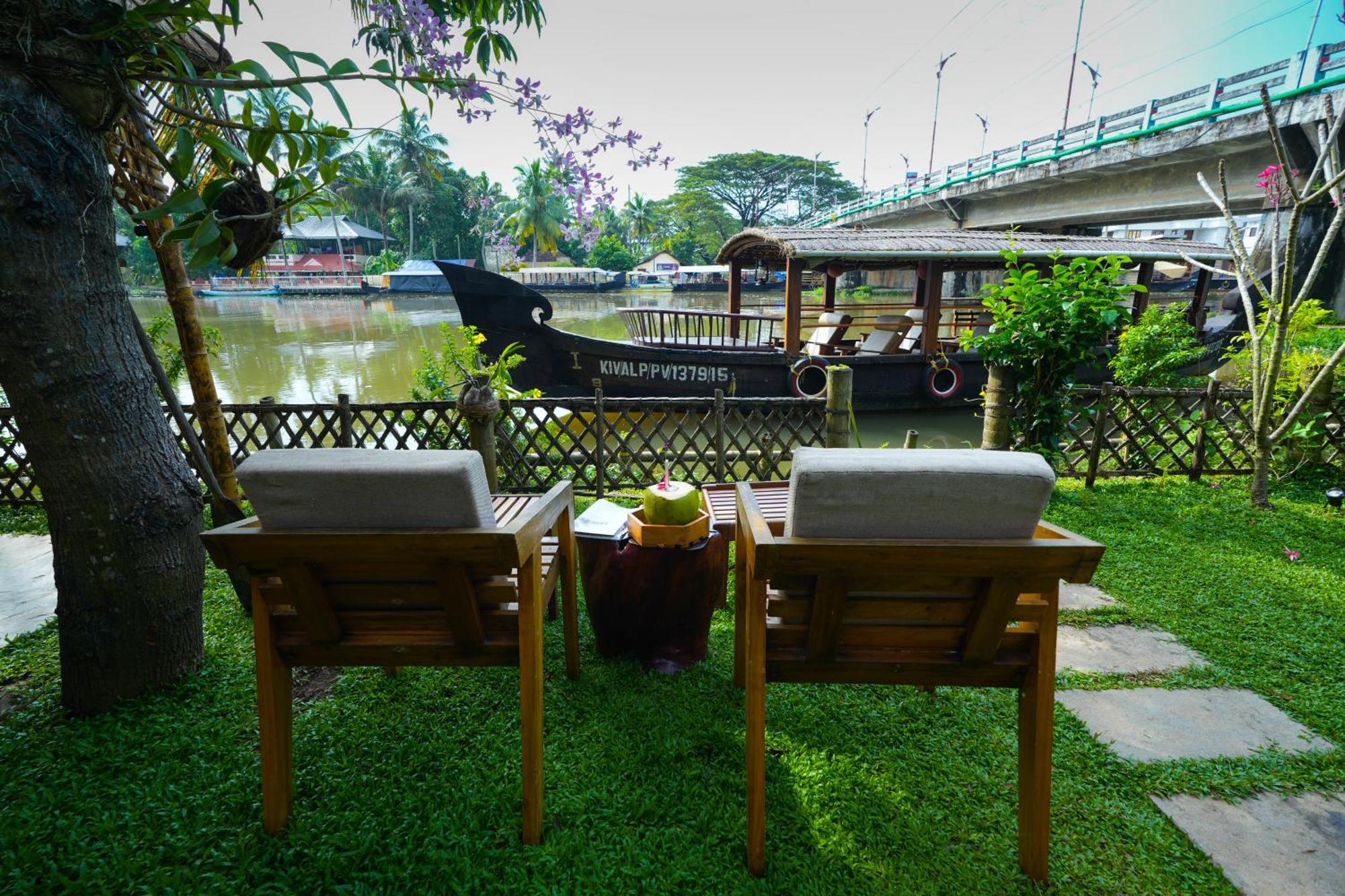 Gasthaus Little Chembaka Kumarakom Exterior foto